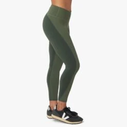 The Bayview Legging | Thyme Colorblock -Fair Harbor F22 BAYVIEWLEGGING GREEN ON FIG 0094 ae735f53 b515 4636 b45a 2b6326038e8d
