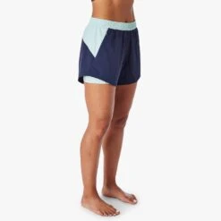 The Corliss Short | Light Blue Colorblock 10 The Corliss Short | Light Blue Colorblock -Fair Harbor SS22009 SP22 instudio photo Look14 CLS52 461 011 3a0d78ef cc32 4ded af80 f23862612b5e